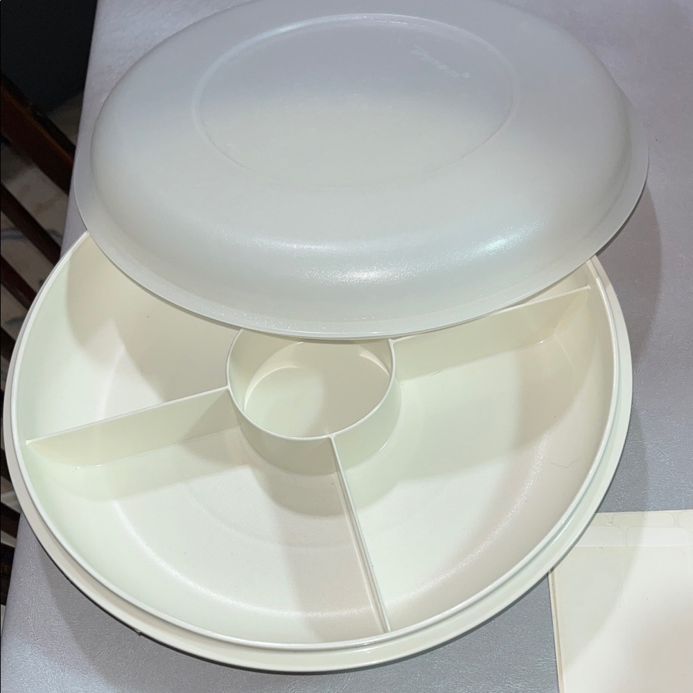 Tupperware Cream Divided Serving Tray with Lid